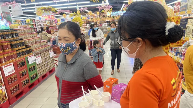 Viên Canh Kanli - Sampling Canh Nóng Tại 28 Siêu Thị Và Cửa Hàng Tiện Lợi